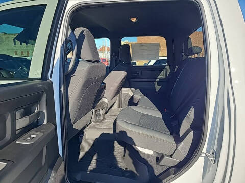 2026 RAM 2500 Black Express