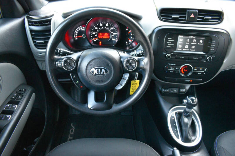 2017 Kia Soul +