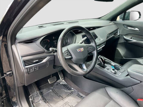 2023 Cadillac XT4 Sport