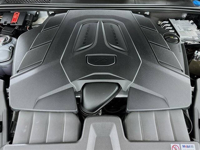 2024 Porsche Cayenne Coupe