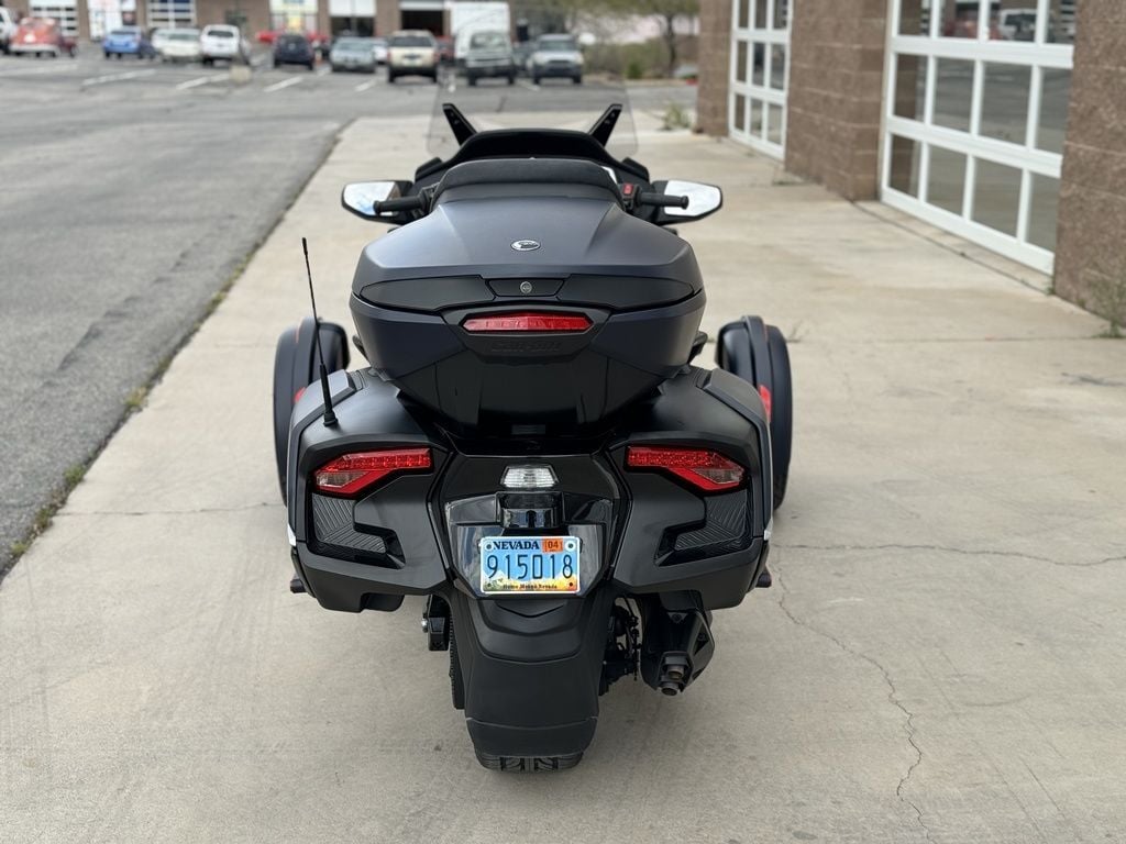 2022 Can-Am Spyder RT Sea-To-Sky 8