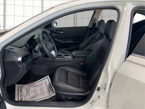 2022 Nissan Altima 2.5 SR