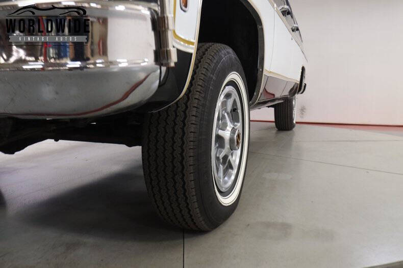 1977 Chevrolet Suburban