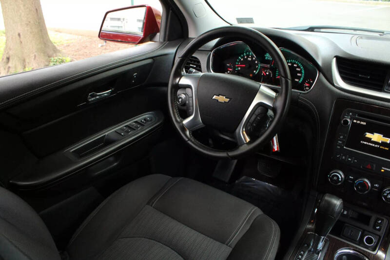 2017 Chevrolet Traverse LT