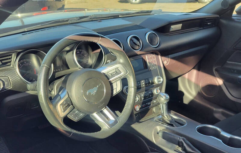 2019 Ford Mustang EcoBoost