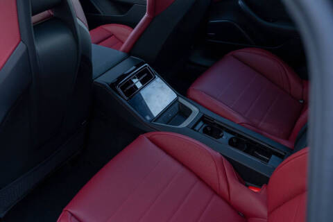 2026 Porsche Panamera 4