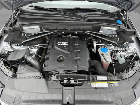 2016 Audi Q5 2.0T quattro Premium Plus