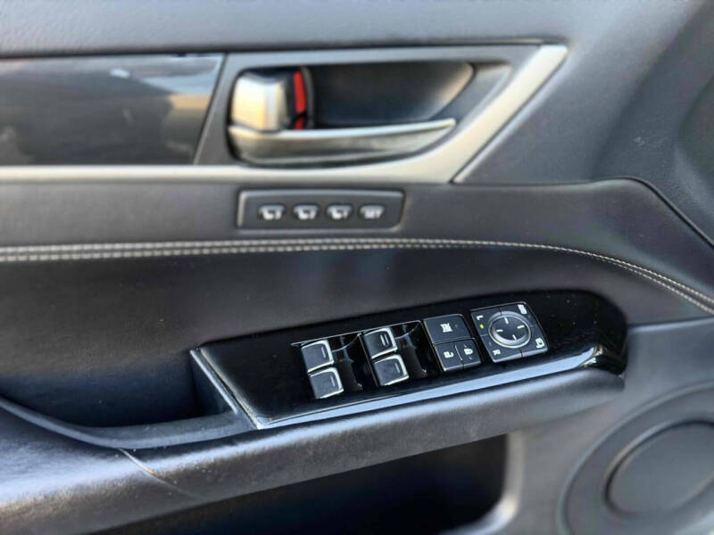 2016 Lexus GS 200t