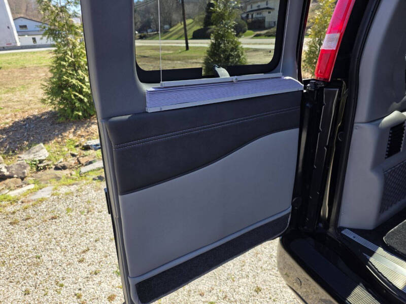 2018 Chevrolet Express 2500