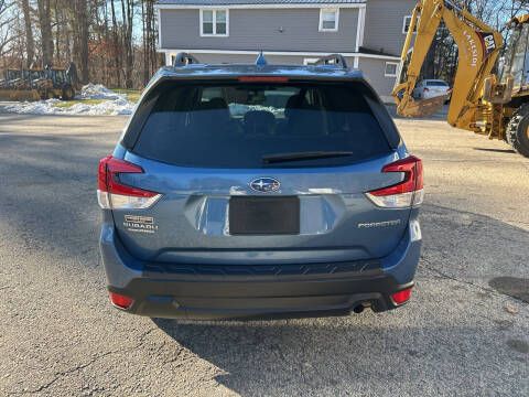 2022 Subaru Forester Premium