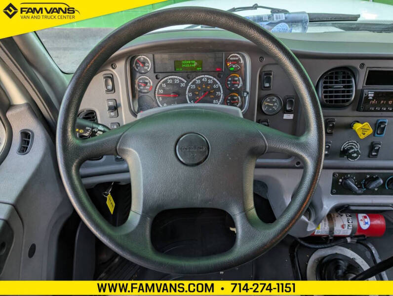 2019 Freightliner M2 106