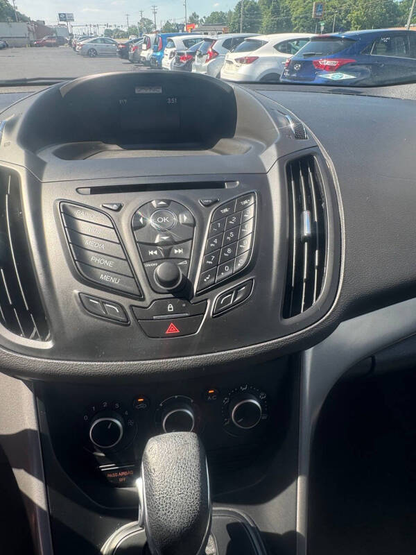 2016 Ford Escape SE