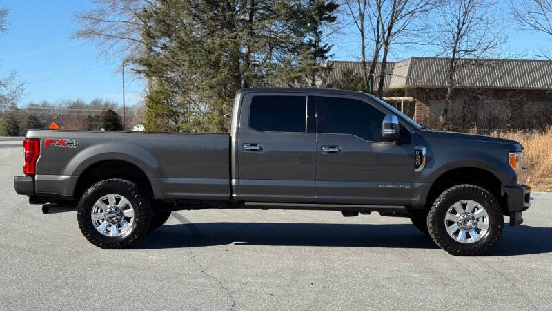 2017 Ford F-350 Super Duty Platinum