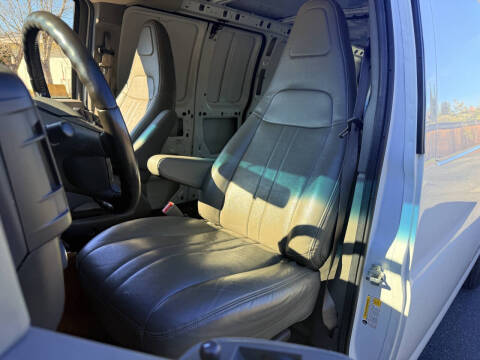 2021 Chevrolet Express 2500