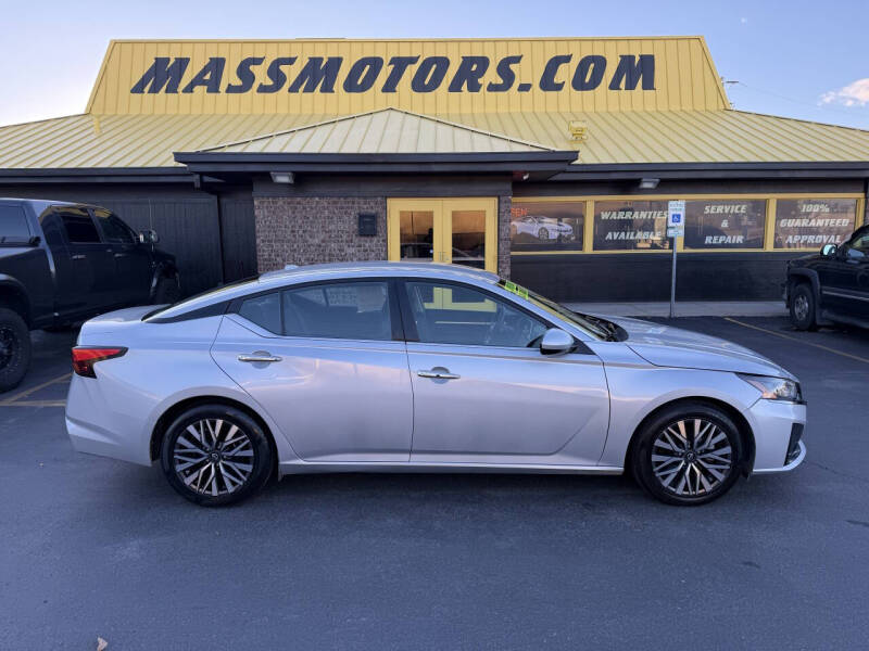 2023 Nissan Altima SV