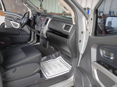 2019 Nissan Titan SV