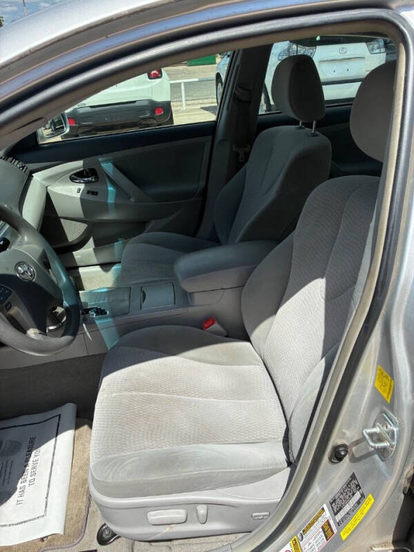 2011 Toyota Camry LE