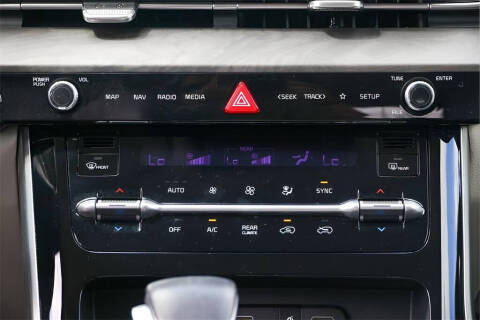 2024 Kia Carnival SX