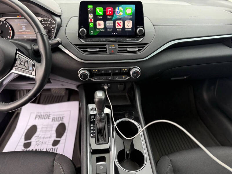 2022 Nissan Altima 2.5 SV