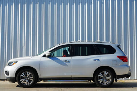 2019 Nissan Pathfinder SV