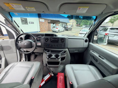 2014 Ford E-Series
