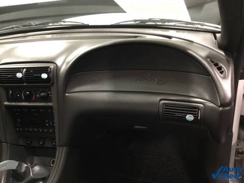 2002 Ford Mustang GT Deluxe