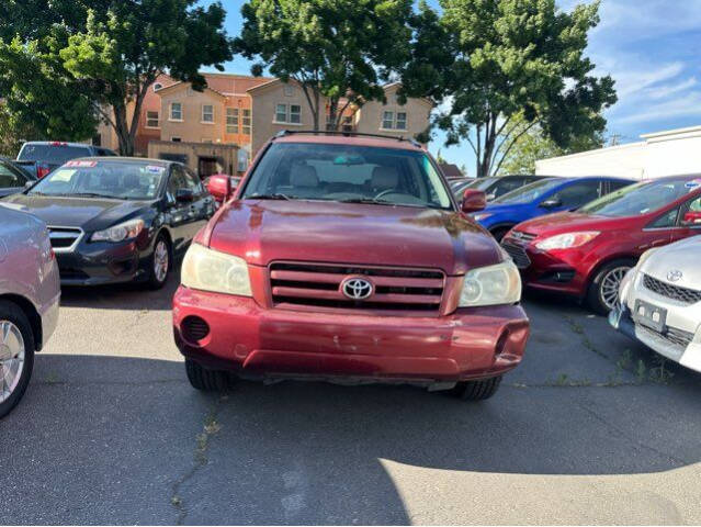 2004 Toyota Highlander for sale at Tracy Auto Depot in Tracy, CA