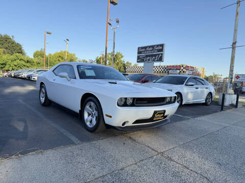 2012 Dodge Challenger SXT
