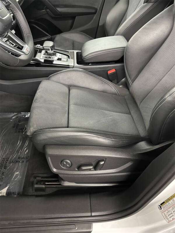 2022 Audi SQ5 Sportback 3.0T quattro Premium Plus