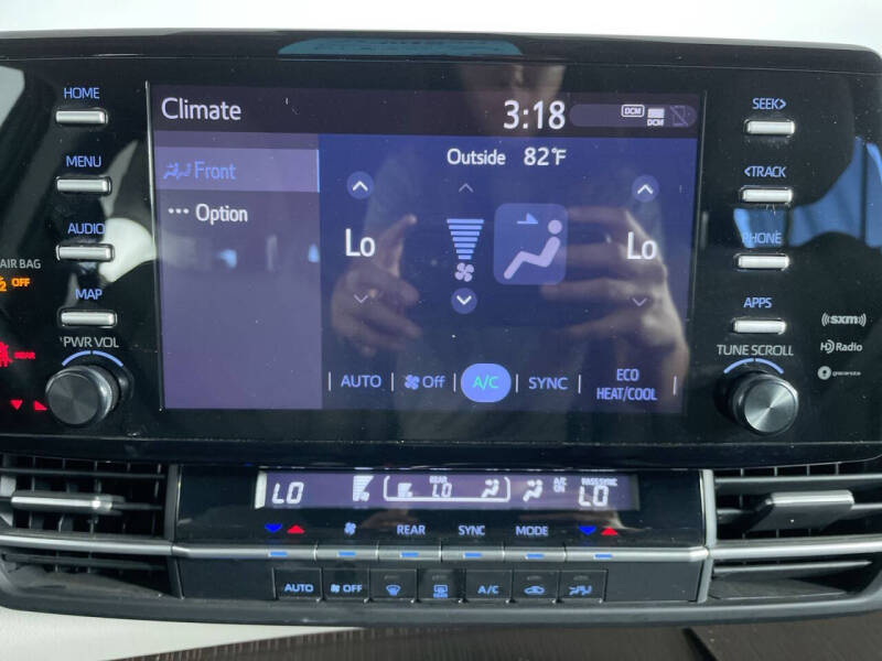 2023 Toyota Sienna LE 8-Passenger