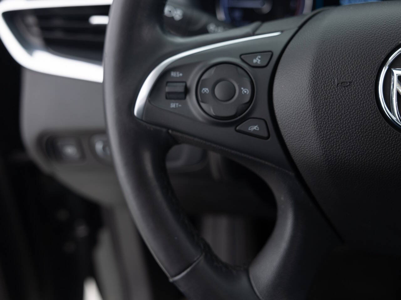 Used Car 2018 Buick Enclave  Essence 4x4 4dr Crossover For Sale Under $15,000 In Coal City, Illinois