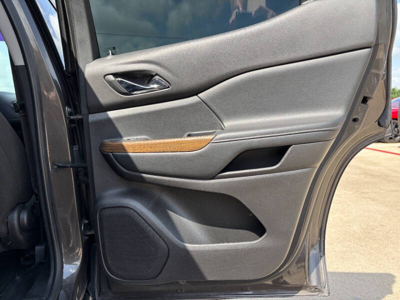 2019 GMC Acadia SLE-2