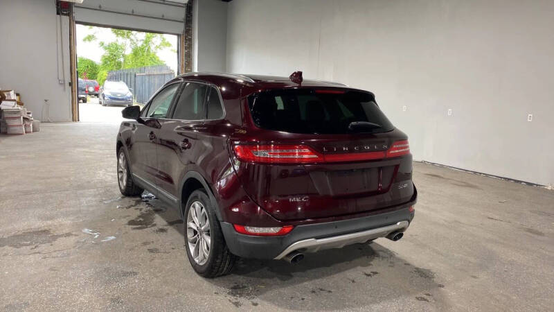 2016 Lincoln MKC Select