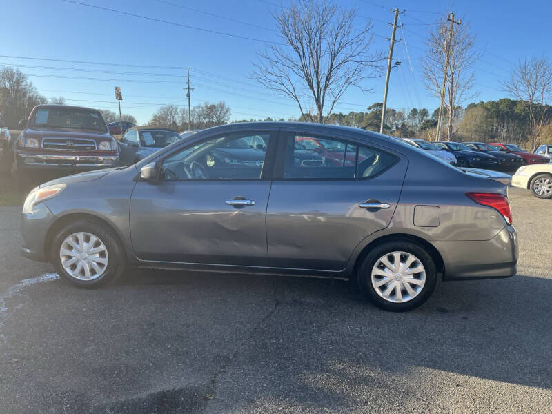 2016 Nissan Versa 1.6 SV