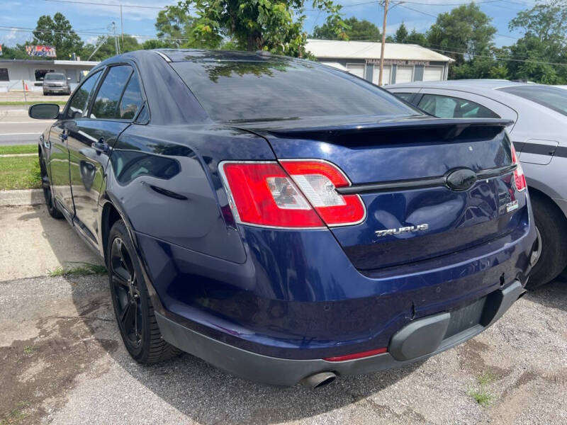 2011 Ford Taurus SHO