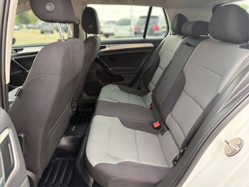 2016 Volkswagen e-Golf SE