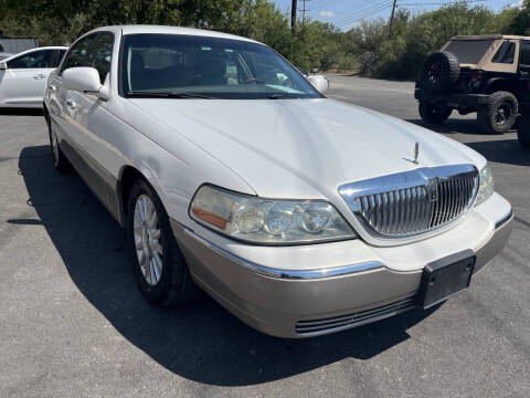 2003 Lincoln Town Car Signature