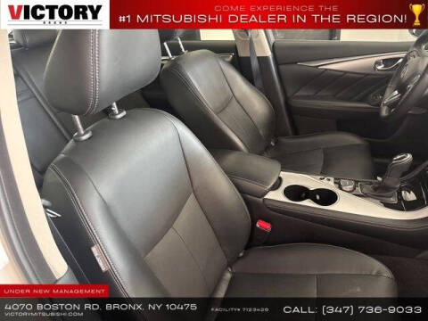 2022 Infiniti Q50 Luxe