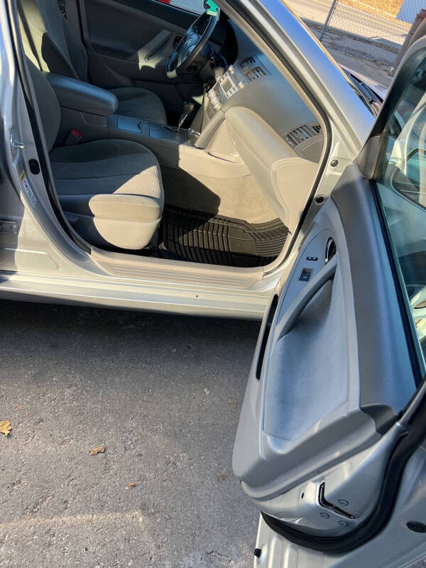 2011 Toyota Camry LE