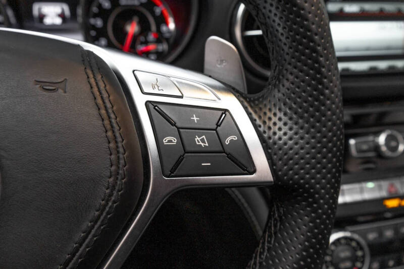 2015 Mercedes-Benz SL-Class SL 63 AMG