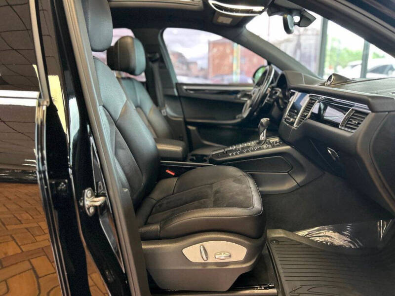 2017 Porsche Macan S