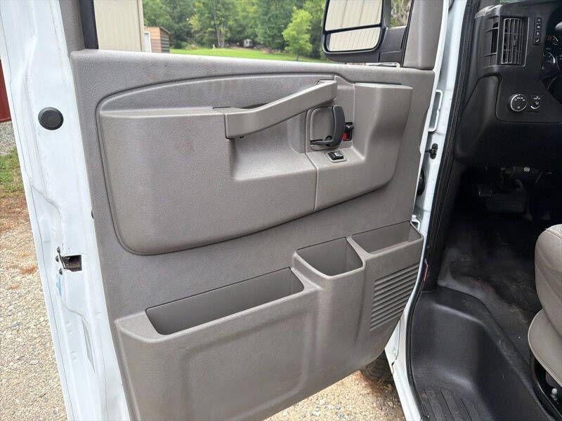 2017 Chevrolet Express 2500