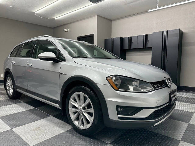 2017 Volkswagen Golf Alltrack for sale at Dan Haris Motors in Waterloo, IA