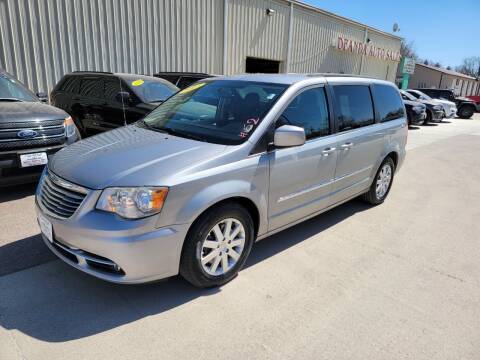 2013 Chrysler Town and Country for sale at De Anda Auto Sales in Storm Lake IA