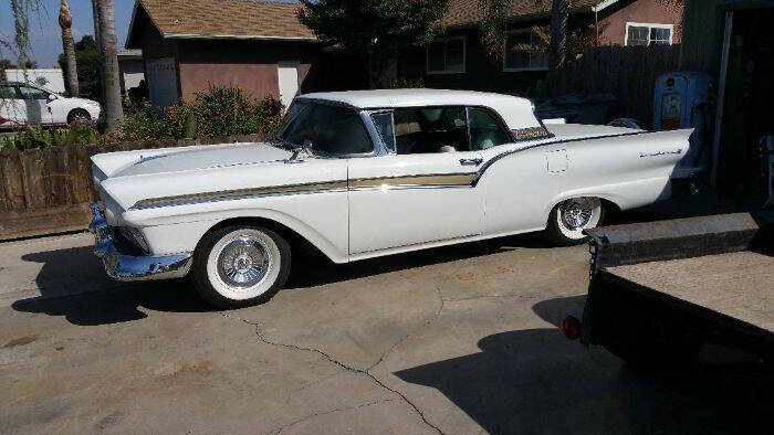 1957 Ford Fairlane 500