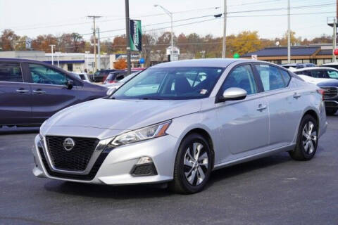 2020 Nissan Altima for sale at Preferred Auto Fort Wayne in Fort Wayne IN