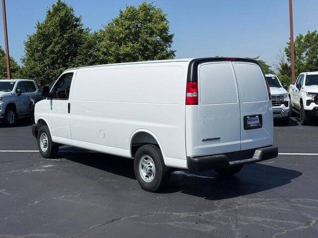 2026 Chevrolet Express 3500