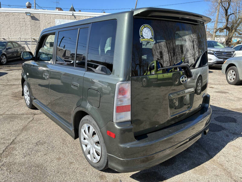2005 Scion xB