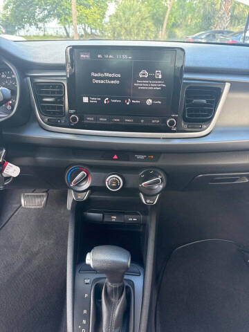 2023 Kia Rio S