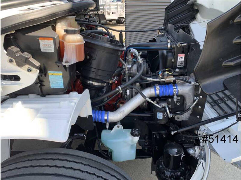 2018 Freightliner M2 106